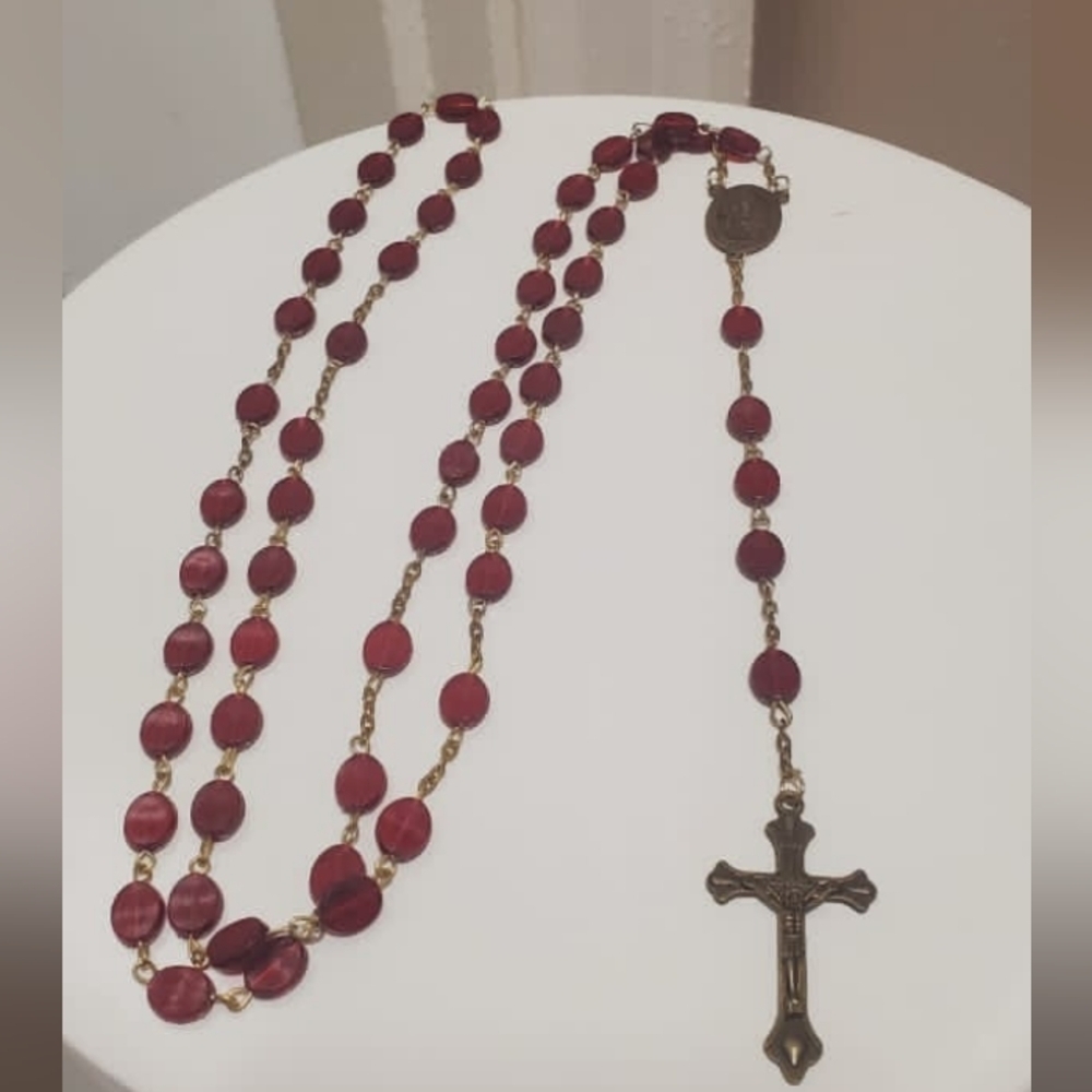 Rosary Red Resin Beaded Gold Tone Religious Crucifix Pray for Us.🌴